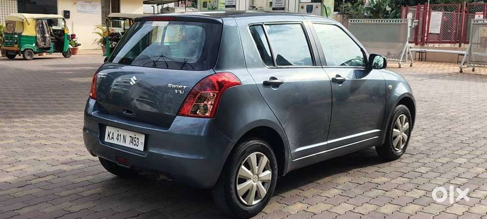 Maruti Suzuki Swift Vxi Glory Limited Edition, 2011, Petrol