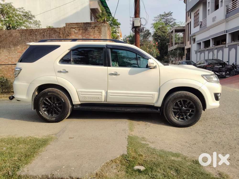 Toyota Fortuner 2011-2016 4x2 Manual, 2015, Diesel