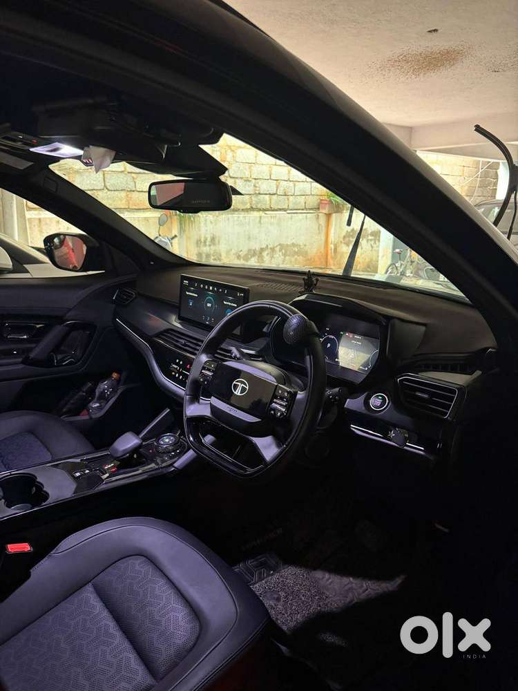 For Sale: 2023 Tata Harrier Fearless Dark Edition At (facelift Model)