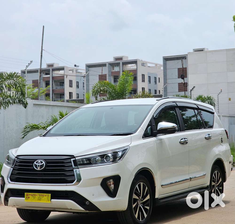 Toyota Innova Crysta 2.4 Z 7 Str, 2022, Diesel
