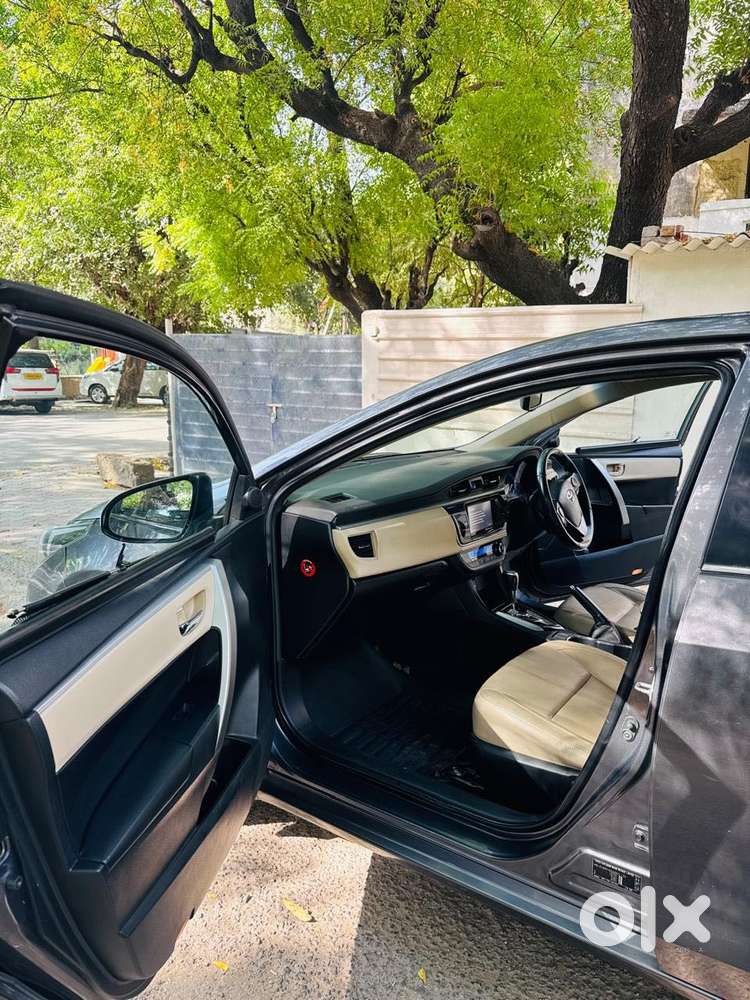Toyota Corolla Altis Vl At, 2014, Petrol