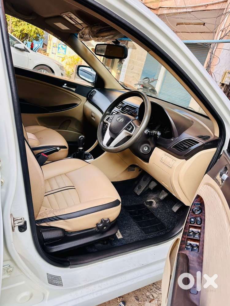 Hyundai Verna Vtvt 1.6 Sx, 2012, Petrol