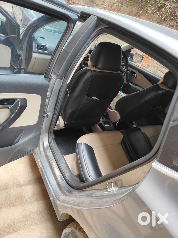 Volkswagen Polo Petrol Manual 2011
