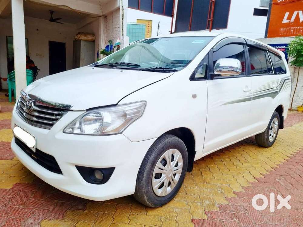 Toyota Innova 2.5 G (diesel) 7 Seater, 2016, Diesel