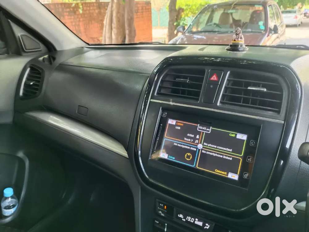 Maruti Suzuki Brezza 2016 With Proper Showroom Service