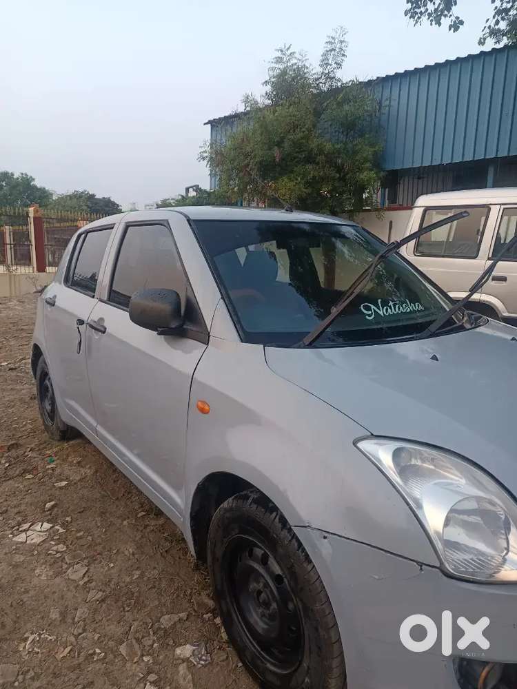 Maruti Suzuki Swift 2006 Petrol 15000 Km Driven