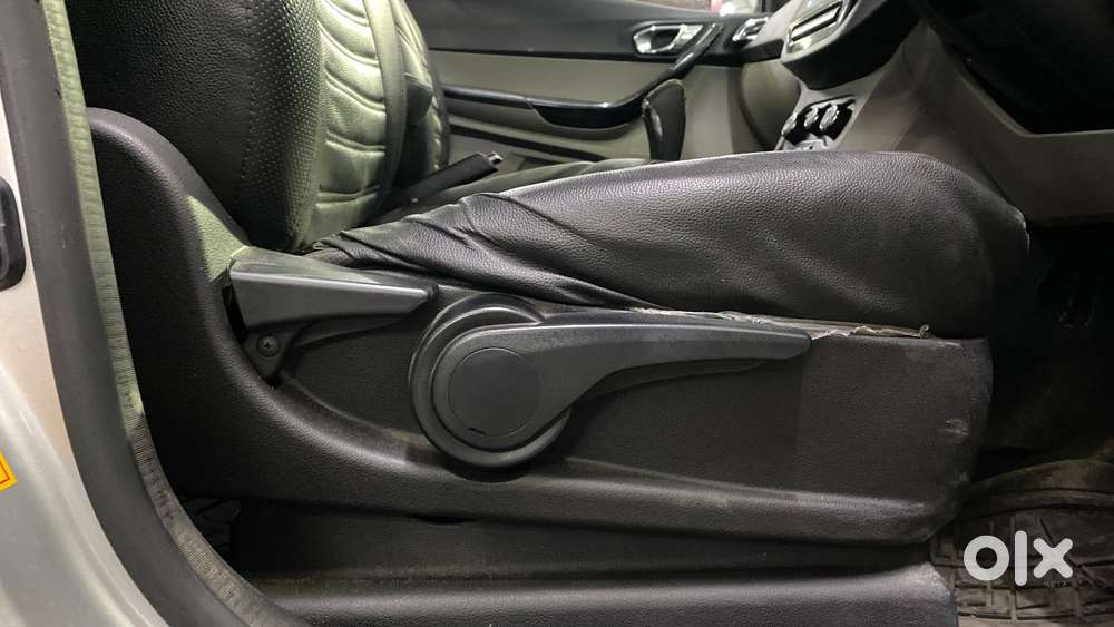 Tata Tiago 1.2 Revotron Xza, 2018, Petrol