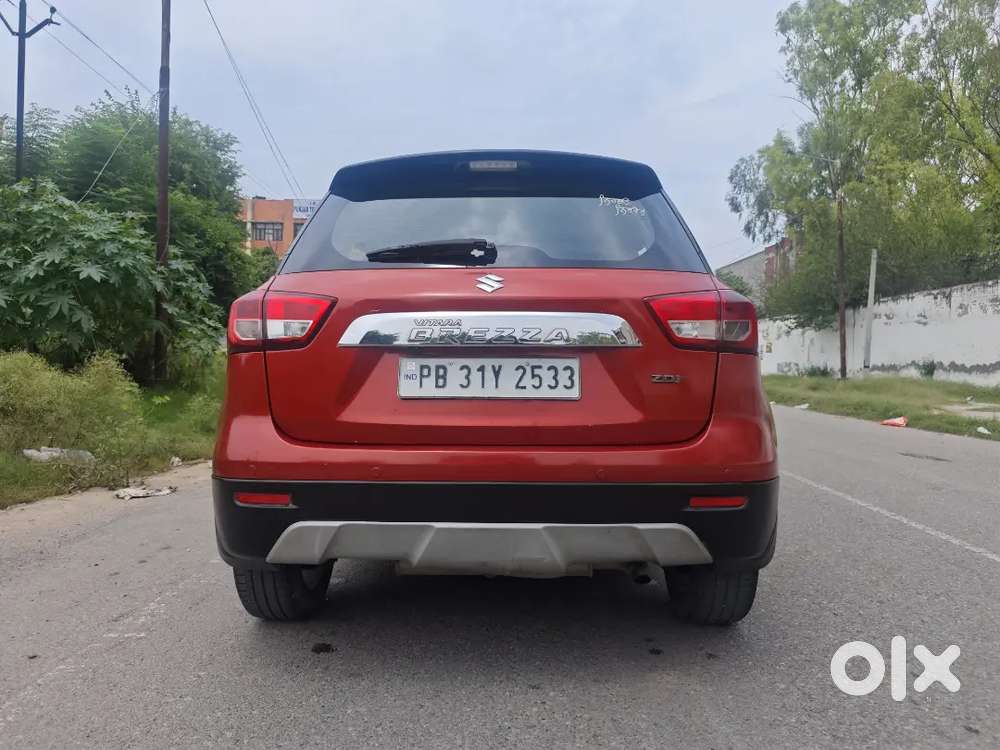 Maruti Suzuki Vitara Brezza 2016 Dual Tone