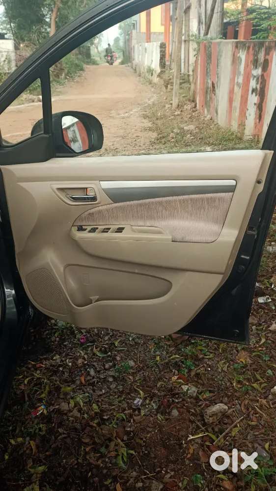 Maruti Suzuki Ertiga 2012 Model Zdi