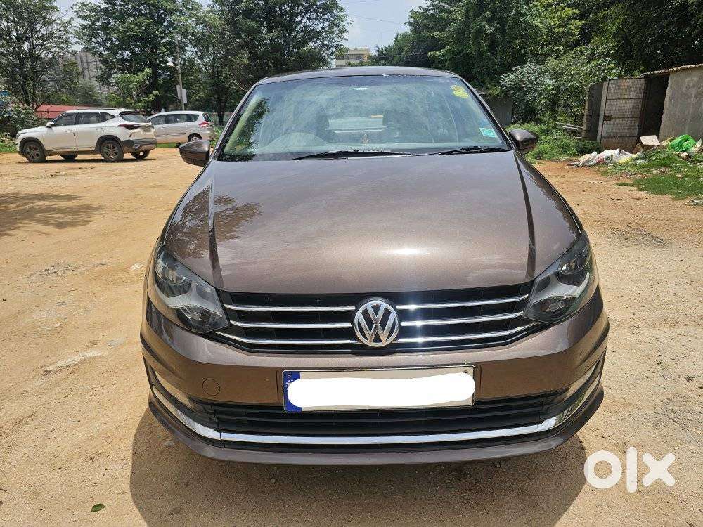Volkswagen Vento 1.2 Tsi Highline At, 2015, Petrol