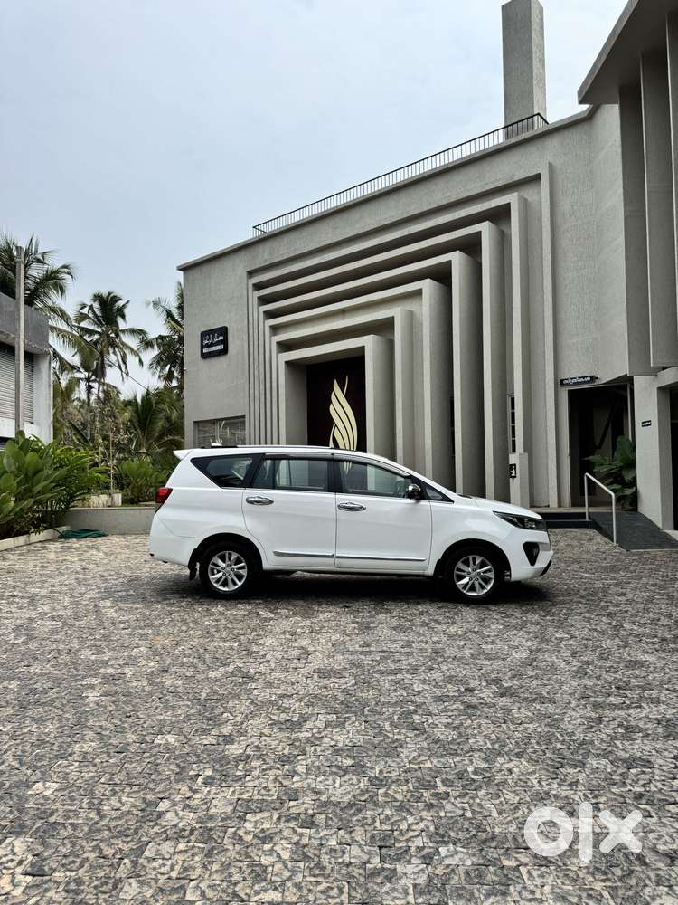 Toyota Innova Crysta [2020-ongoing] 2.4 Gx 7 Str, 2020, Diesel