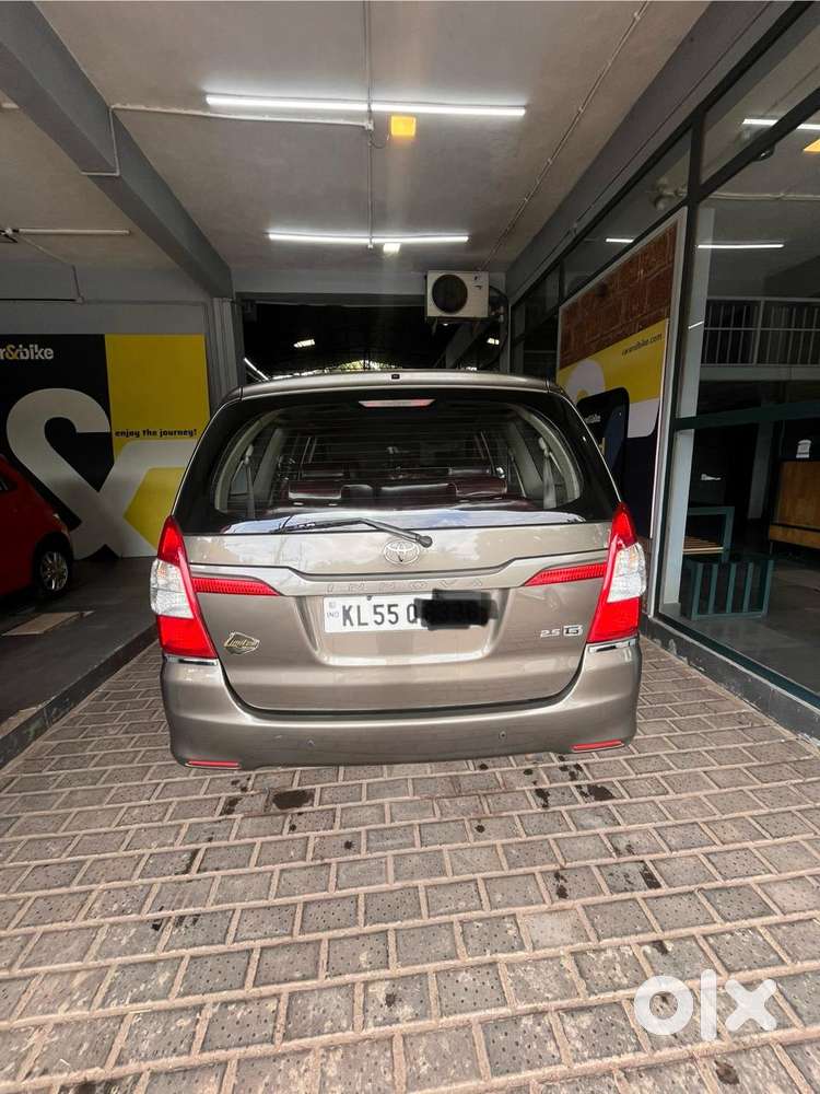 Toyota Innova 2.5 G (diesel) 8 Seater, 2014, Diesel