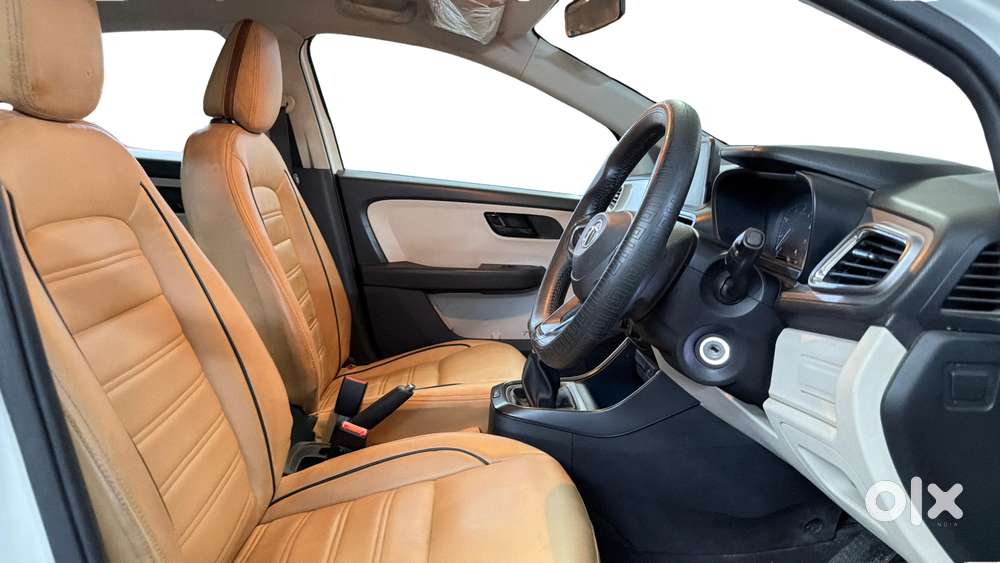 Tata Altroz 1.2 Xm Plus, 2021, Petrol