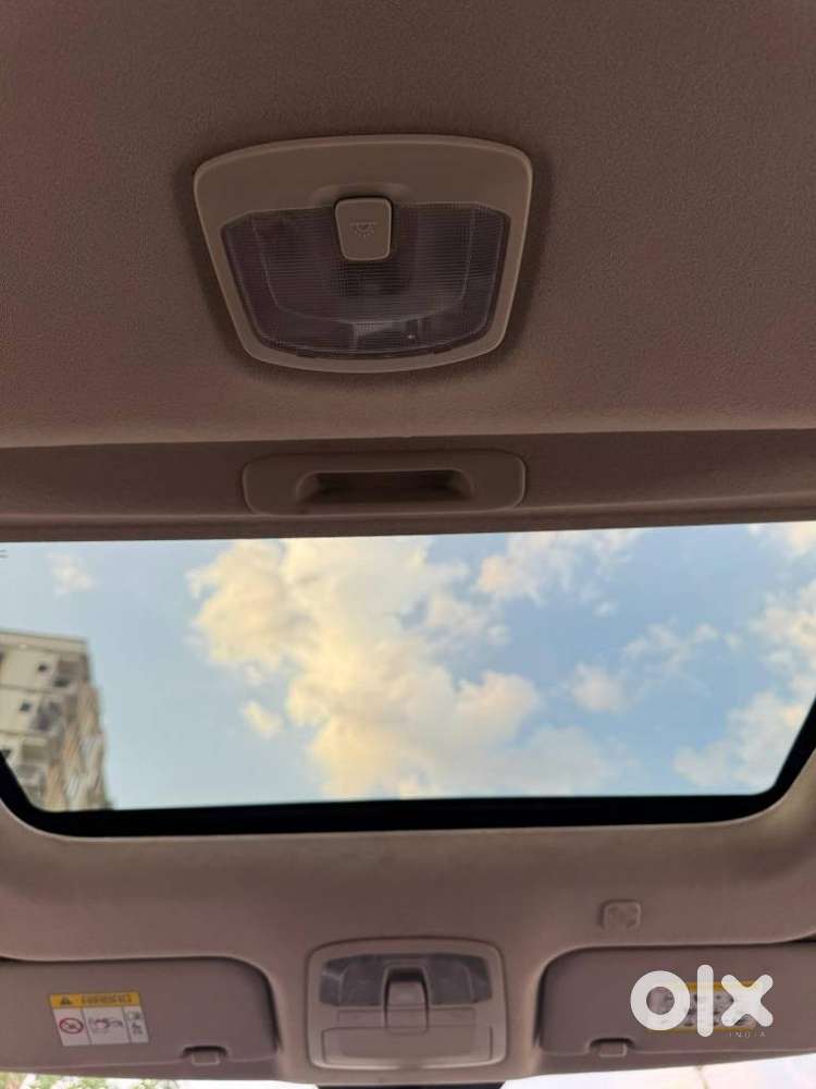 Mahindra Xuv300 1.2 W8 Amt Petrol, 2022, Petrol