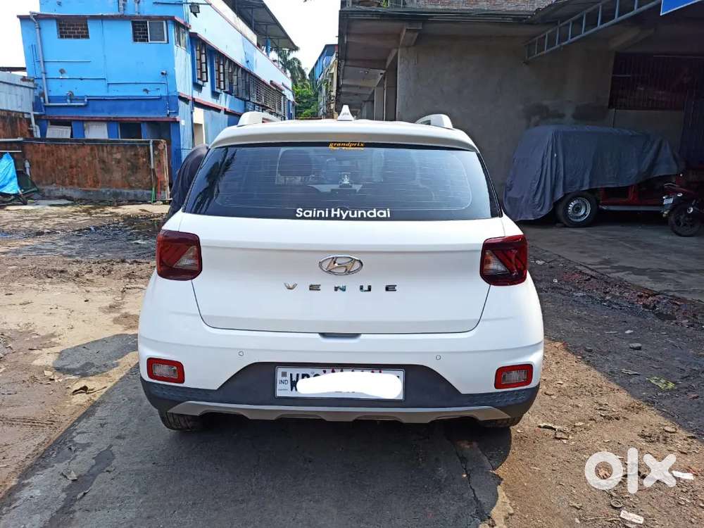 Hyundai Venue 2021 Petrol Well Maintained