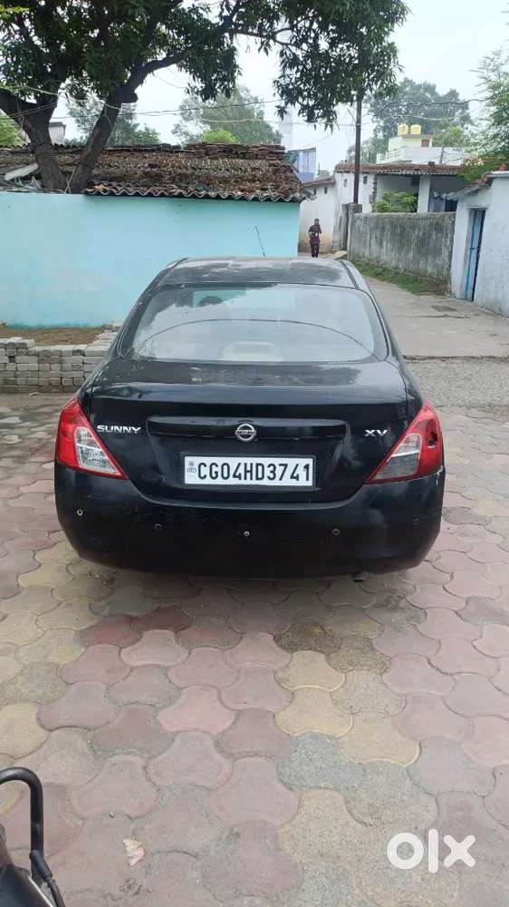 Nissan Sunny Petrol 2012