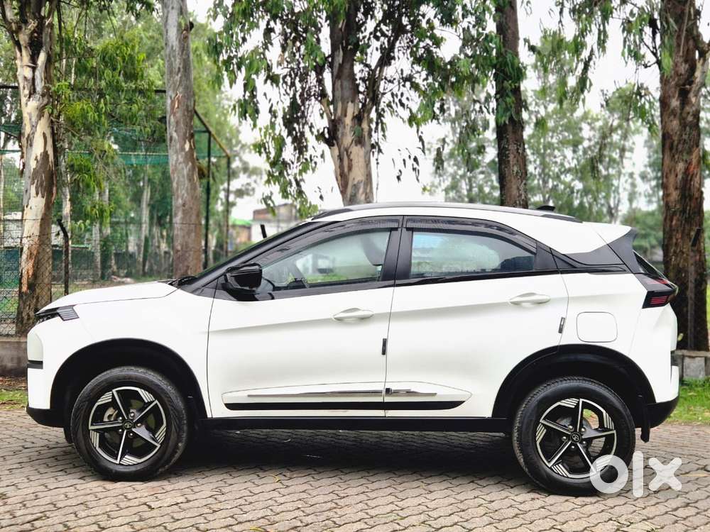 Tata Nexon Creative Plus S 1.2 Revotron Petrol 6 Mt, 2025, Petrol