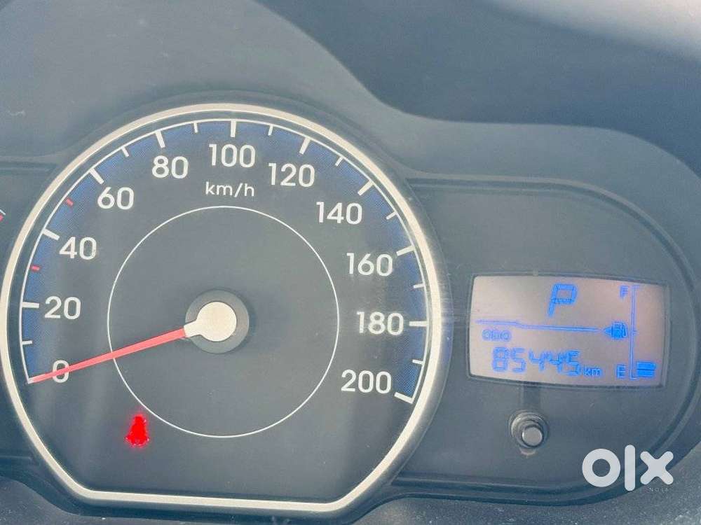 Hyundai I10 Sportz At, 2013, Petrol