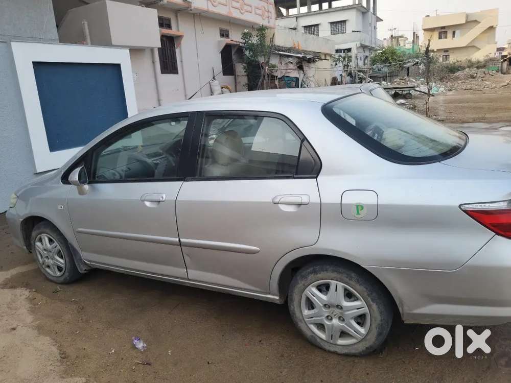 Honda City Zx 2006 Petrol Well Maintained