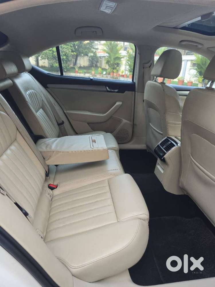 Skoda Superb Style 1.8, 2016, Petrol