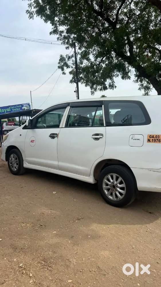 Toyota Innova 2013 Diesel Well Maintained