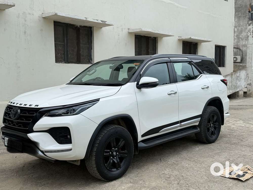 Toyota Fortuner Leader Edition 2025