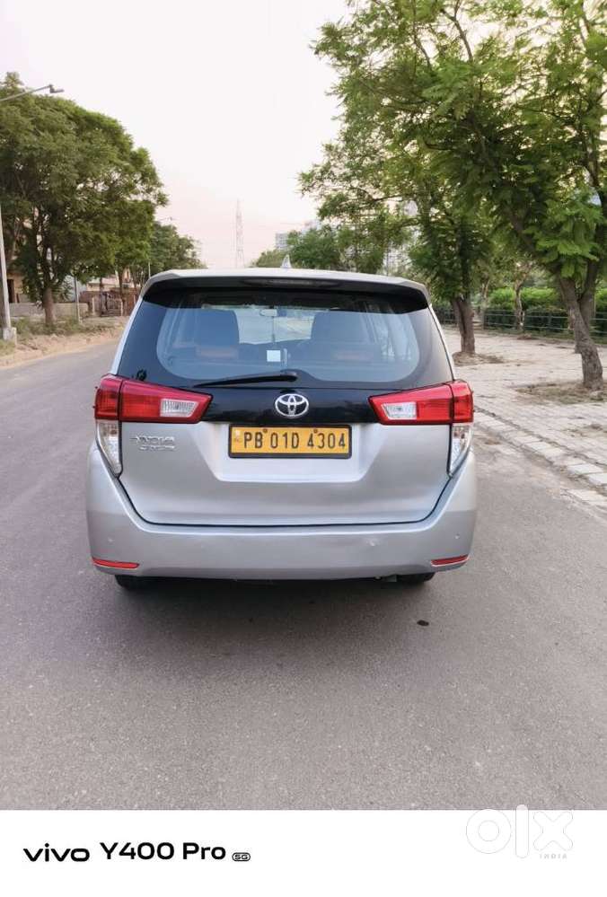 Toyota Innova Crysta 2.4 G Mt 7 Str, 2023, Diesel