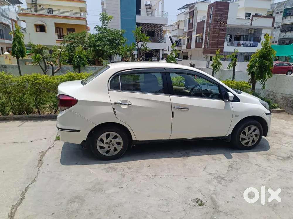 Honda Amaze 1.5 S 2013