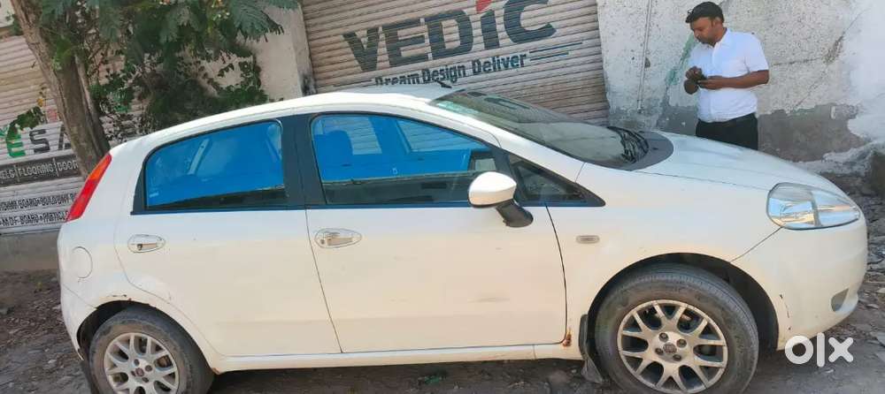 2012 Model Punto Emotion