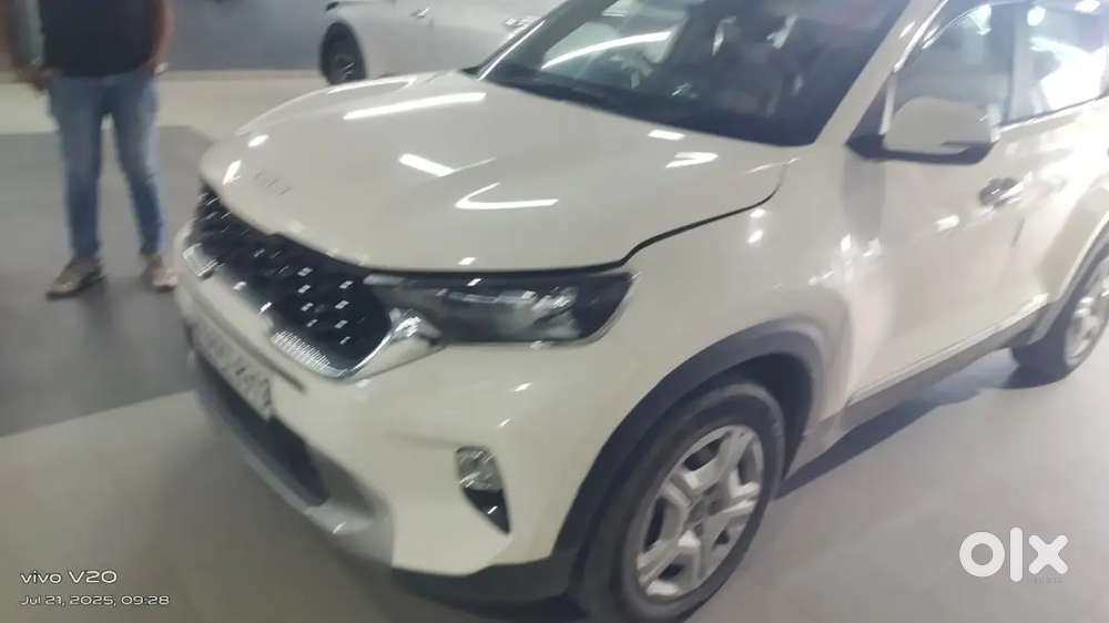 Kia Sonet 2023 Petrol Well Maintained