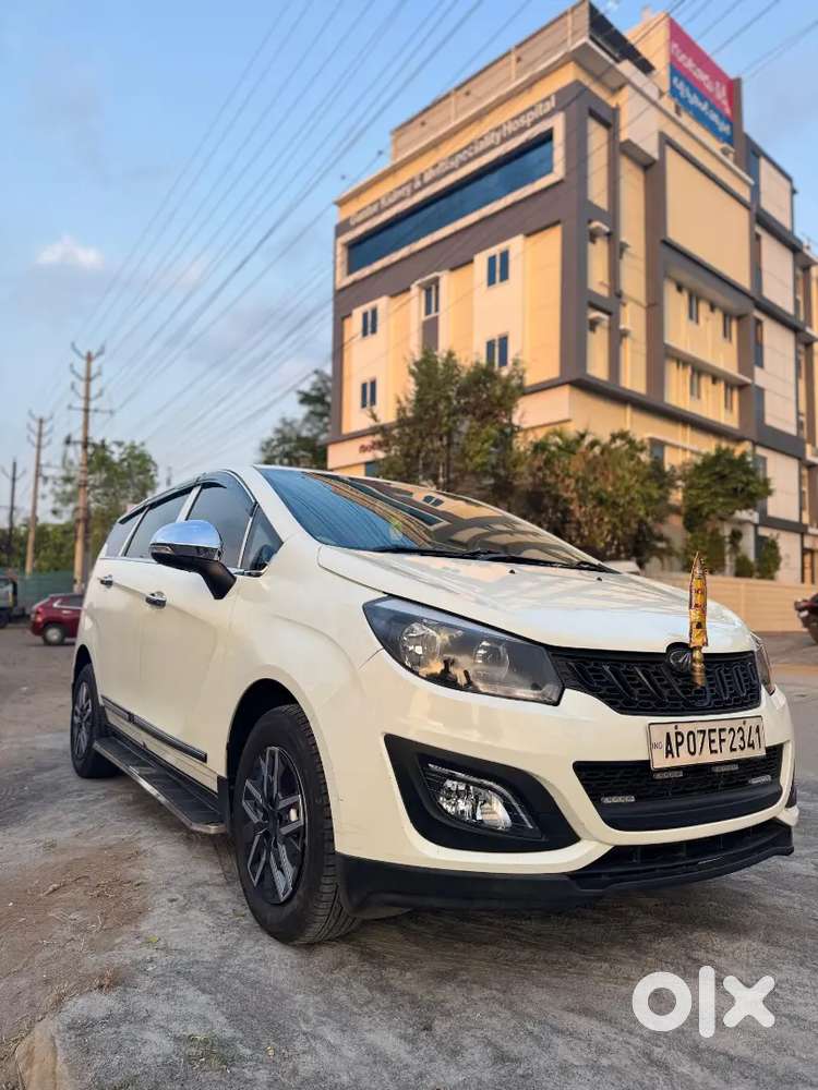 Mahindra Marazzo Diesel 2018