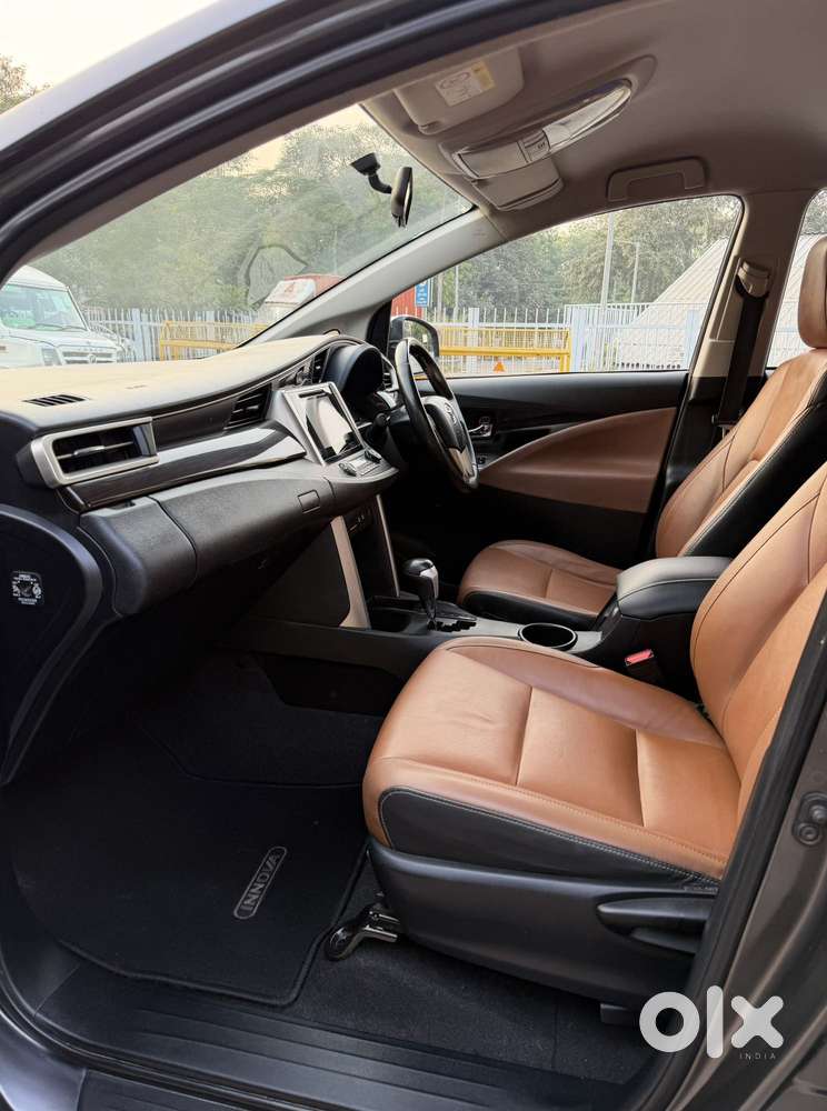 Toyota Innova Crysta 2.7 Zx At, 2017, Petrol