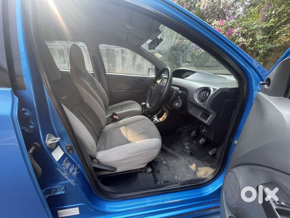 Toyota Etios Liva, 2012, Petrol