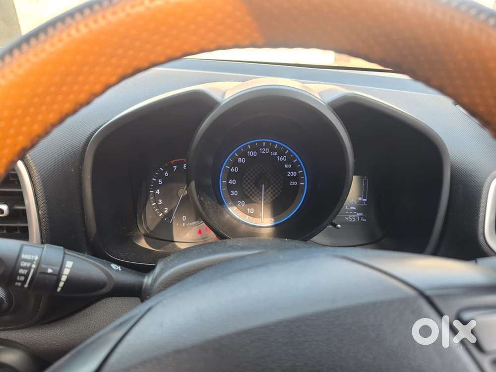 Hyundai Venue Petrol Well Maintained