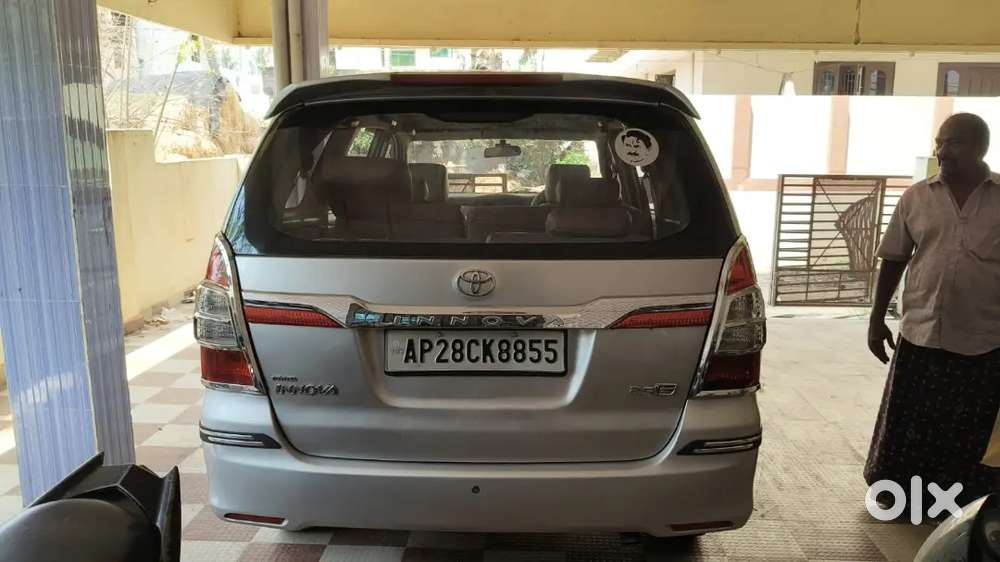 Toyota Innova 2013
