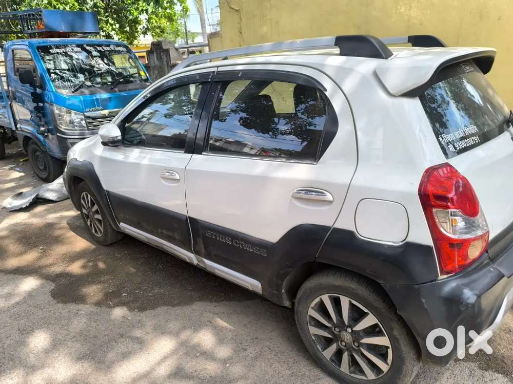 Charon Tyre New Hai Battery New Hai Gadi Mein Koi Bhi Kharcha Nahin