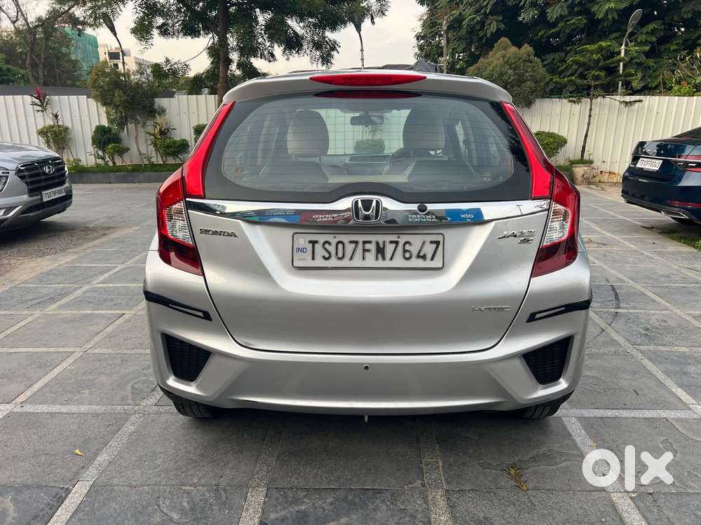 Honda Jazz S Mt I-vtec, 2016, Petrol