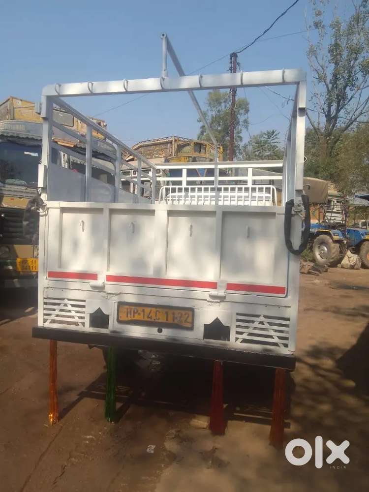 Mahindra Global Pik 2013