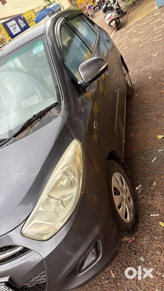 Hyundai I10 Sportz 2011