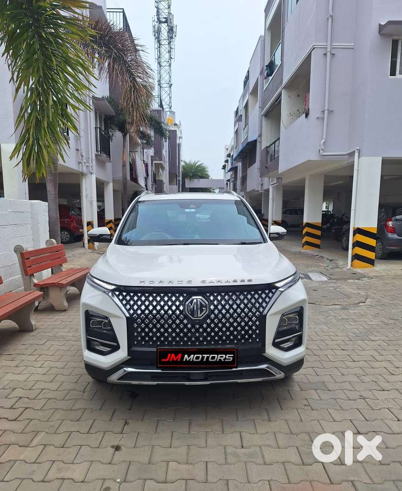 Mg Hector Plus Savvy Pro 1.5 Turbo Petrol Cvt 6 Str Dual Tone, 2024,..