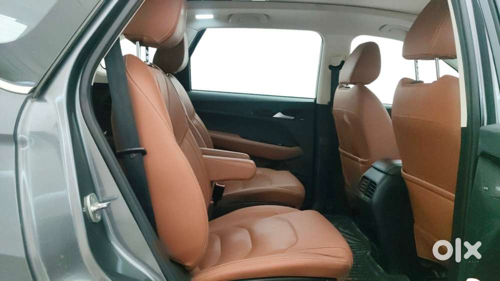 Mg Hector Plus 1.5 Sharp Turbo Cvt 6 Str, 2022, Petrol