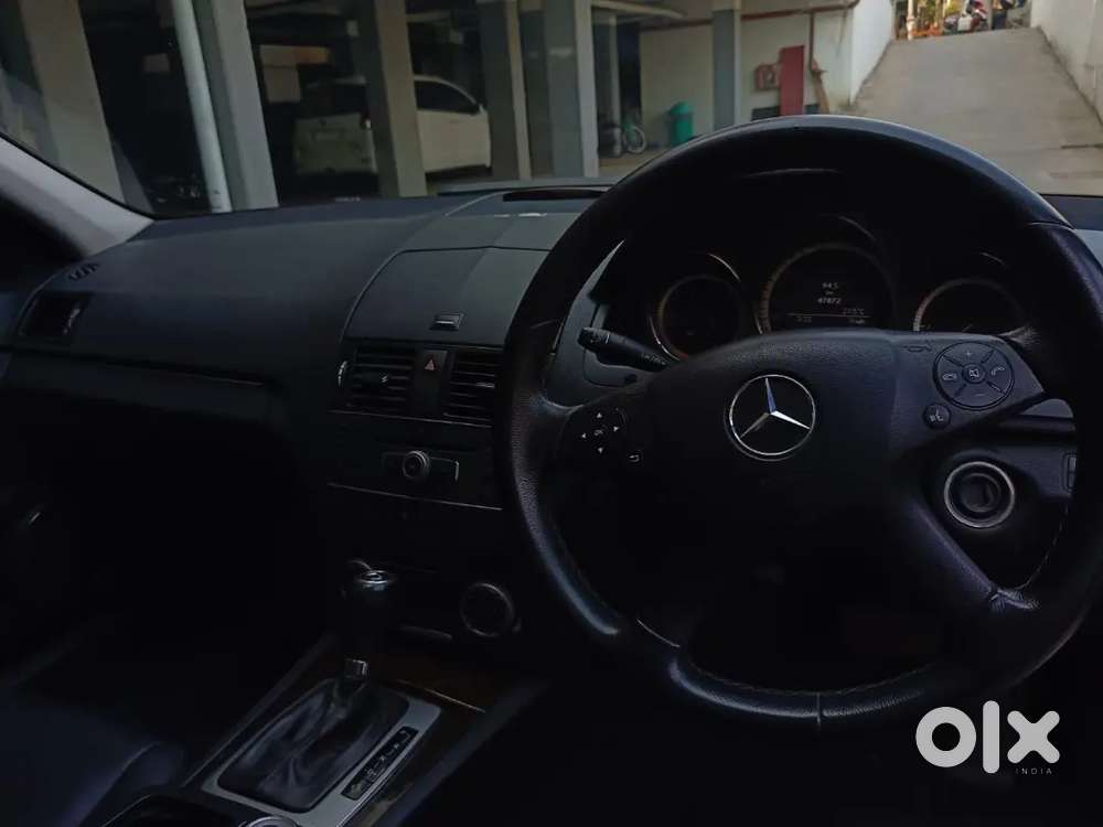 Mercedes-benz C-class 2011