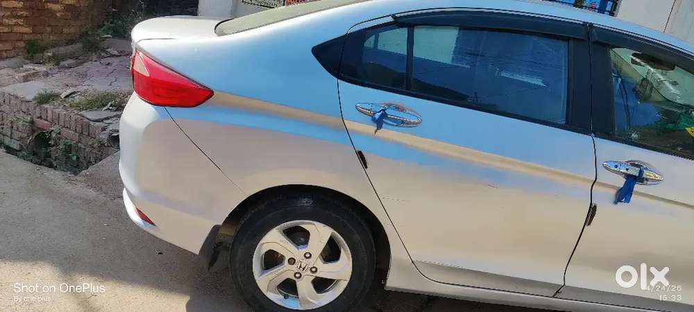 Honda City 2014 Diesel 76000 Km Driven With Sunroof