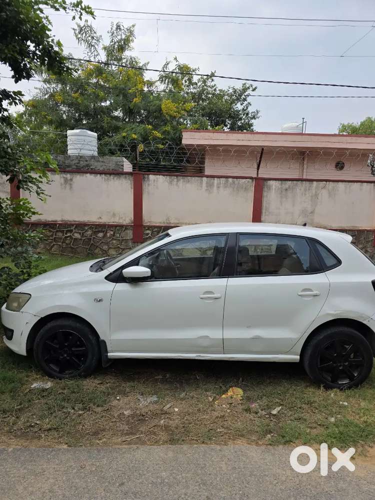 Volkswagen Polo 2013 Car