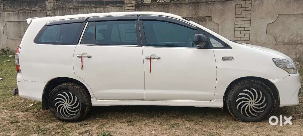 Toyota Innova Diesel 7 Str 2013