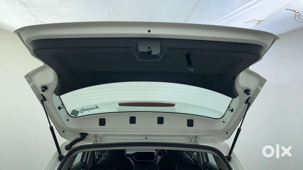 Volkswagen Taigun Topline 1.0 Tsi At (electric Seats), 2023, Petrol