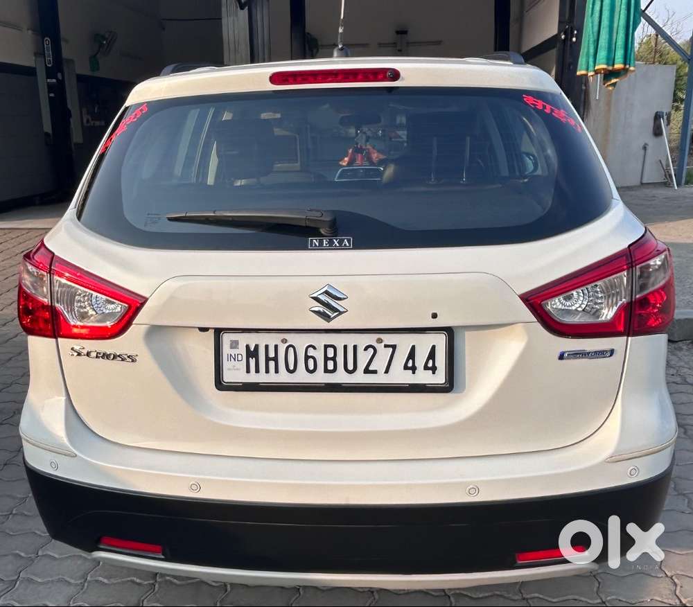S - Cross Smart Hybrid Zeta.2018.