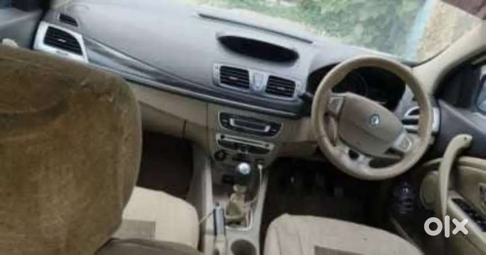 Car Very Good Child Ac, Jbl Music Sistam, Top Model चारों टायर नया है