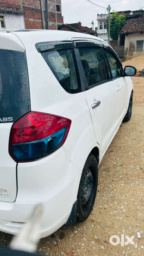 Maruti Suzuki Ertiga 2014
