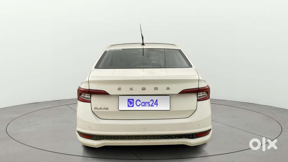 Skoda Slavia Active 1.0l Tsi Mt, 2023, Petrol